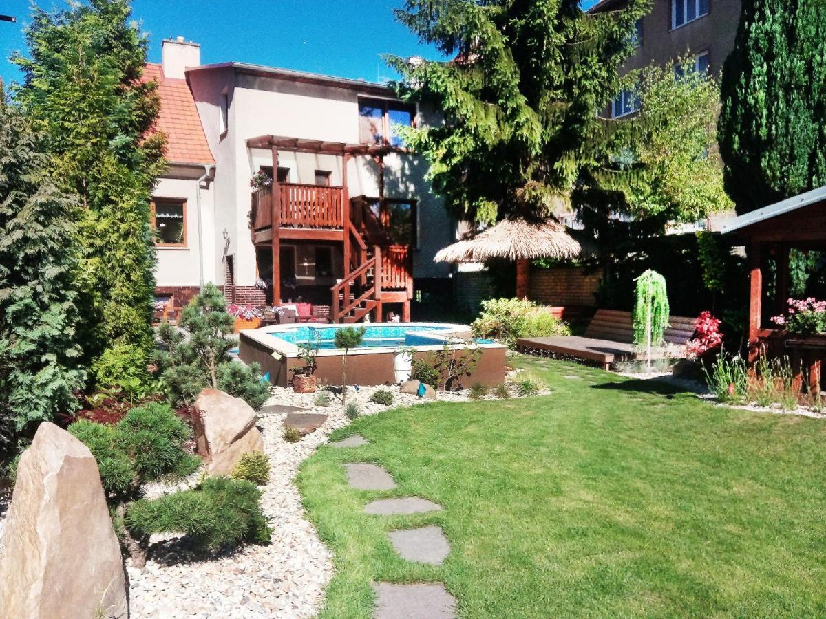 Apartmany Aranka Жатец Экстерьер фото